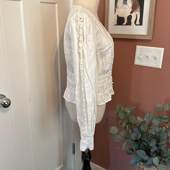 Los Angeles Atelier & other stories | white | linen | delicate | vneck | shirt - Picture 6 of 13